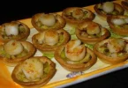Tartelettes aux coquilles Saint-Jacques sur fondue de poireaux