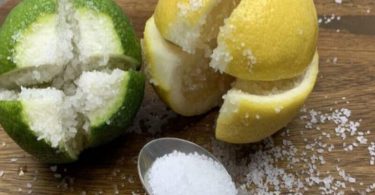 Vous ne pouvez pas deviner comment un simple citron avec un peu de sel, peut transformer Votre cuisine